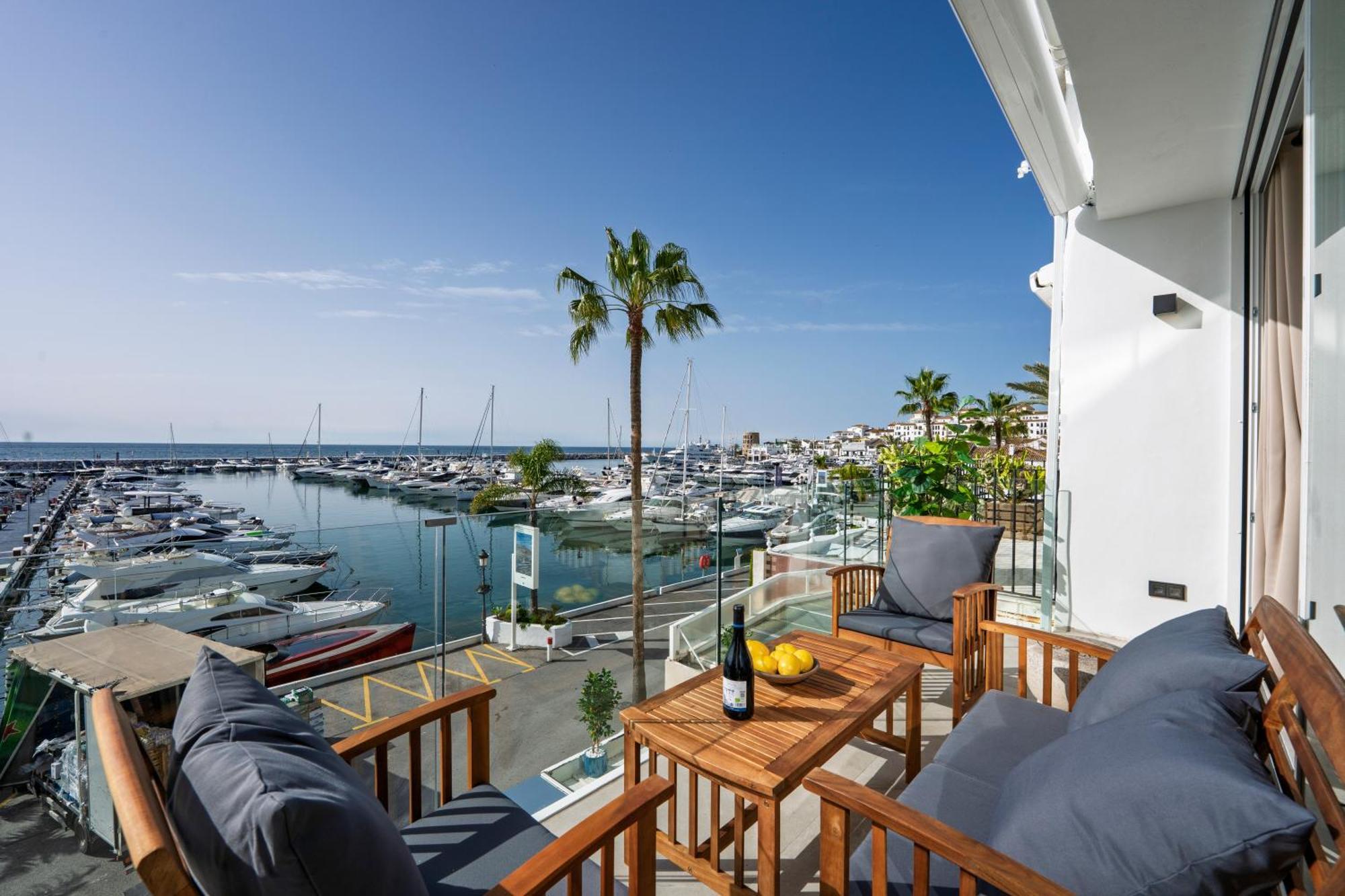 243-Fully Renovated-Puerto Banus Marbella Front Line Penthouse Apartment Exterior foto