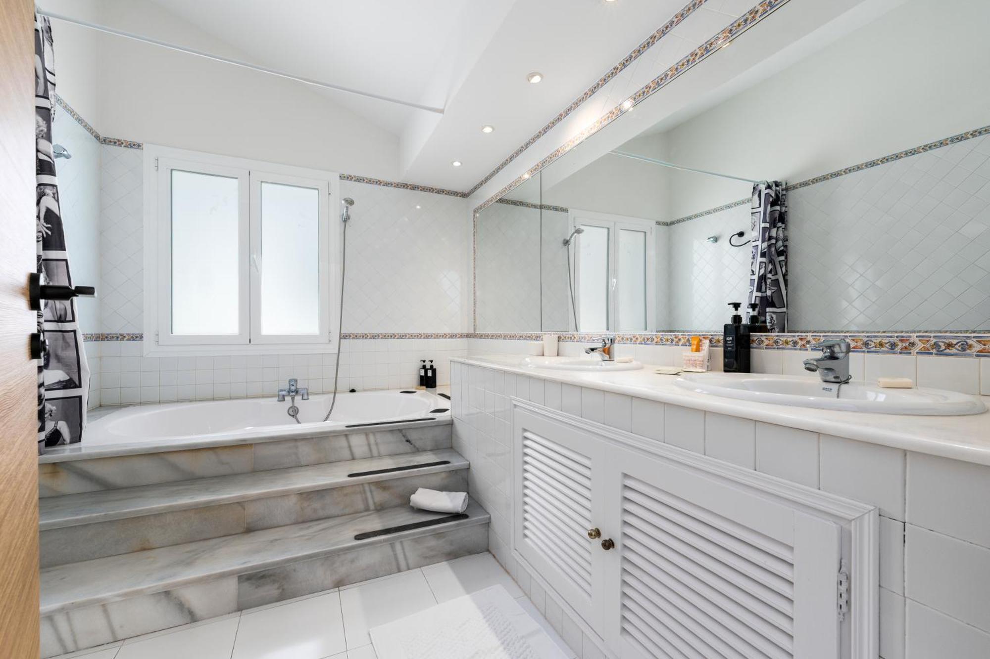 243-Fully Renovated-Puerto Banus Marbella Front Line Penthouse Apartment Exterior foto