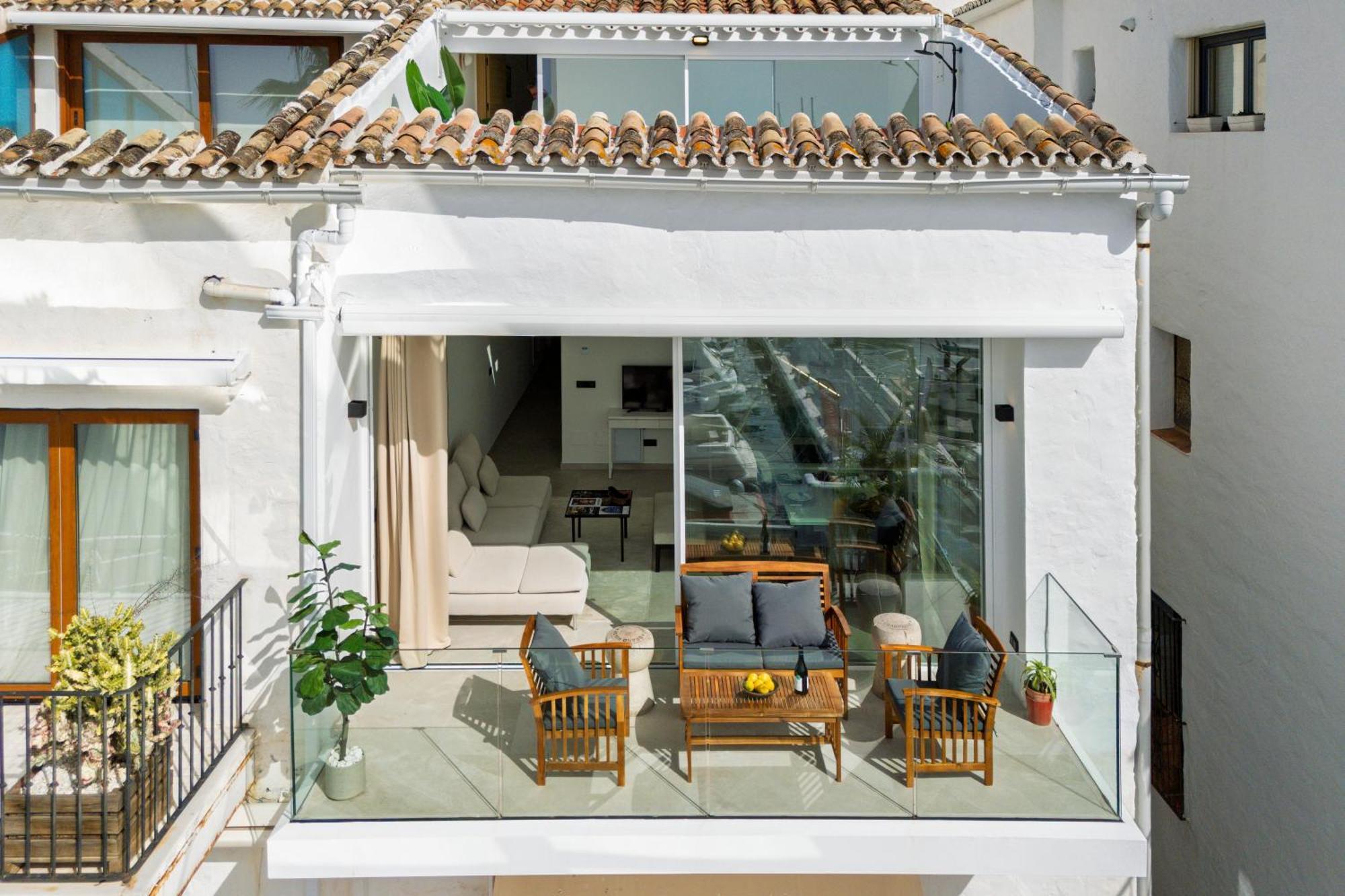 243-Fully Renovated-Puerto Banus Marbella Front Line Penthouse Apartment Exterior foto